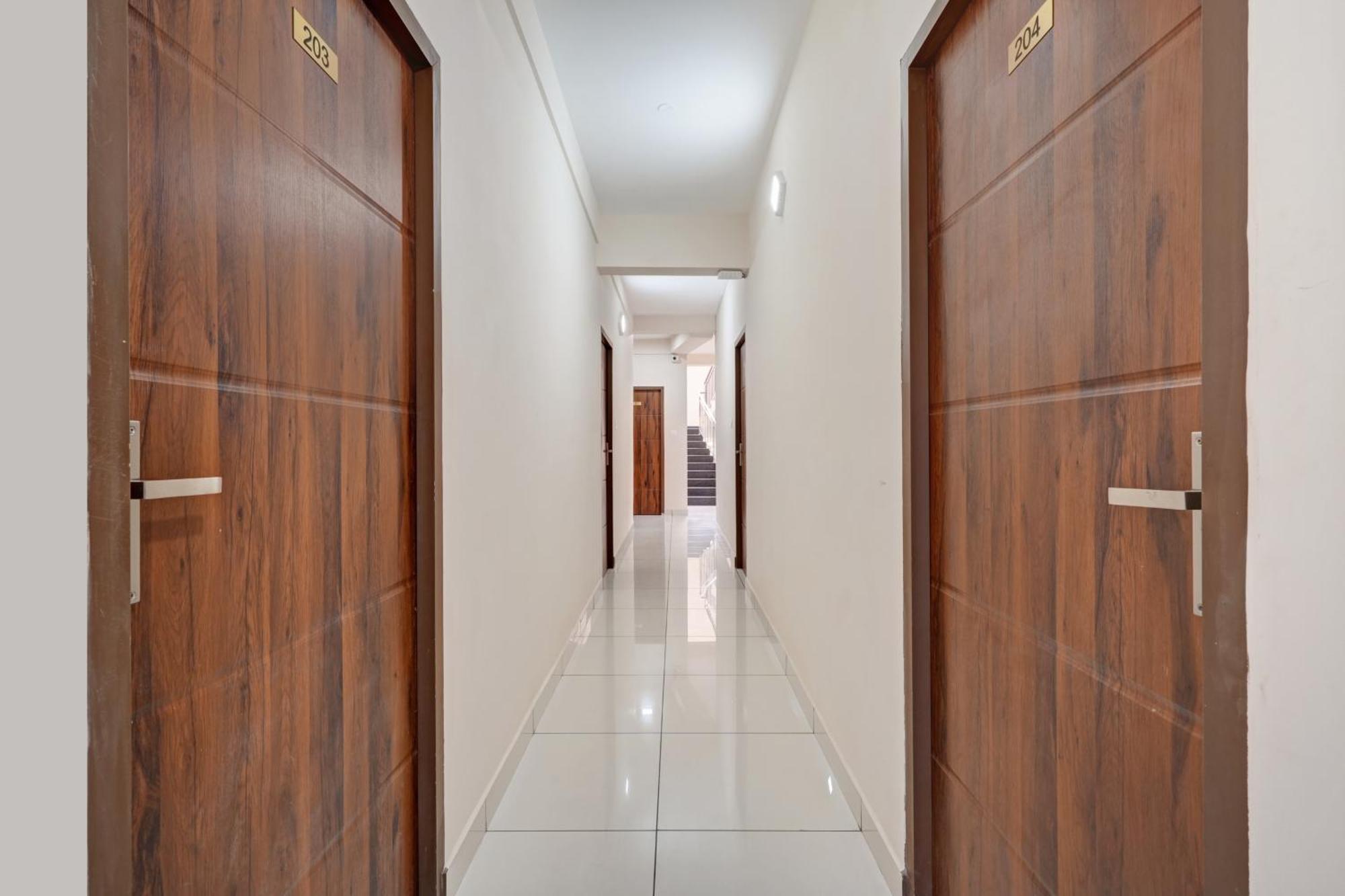 Gypsy Hotel Cusat Kochi Eksteriør bilde