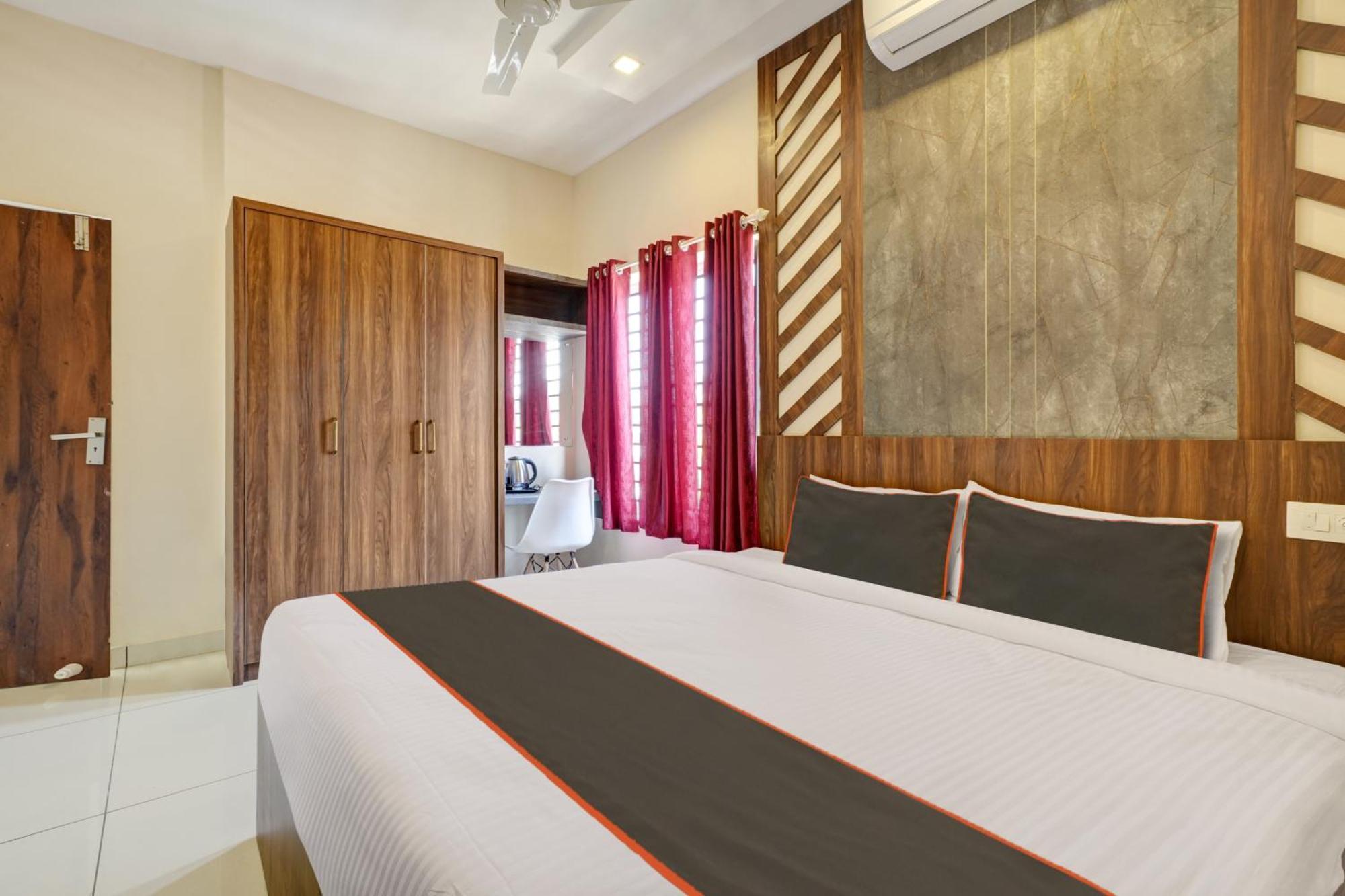 Gypsy Hotel Cusat Kochi Eksteriør bilde