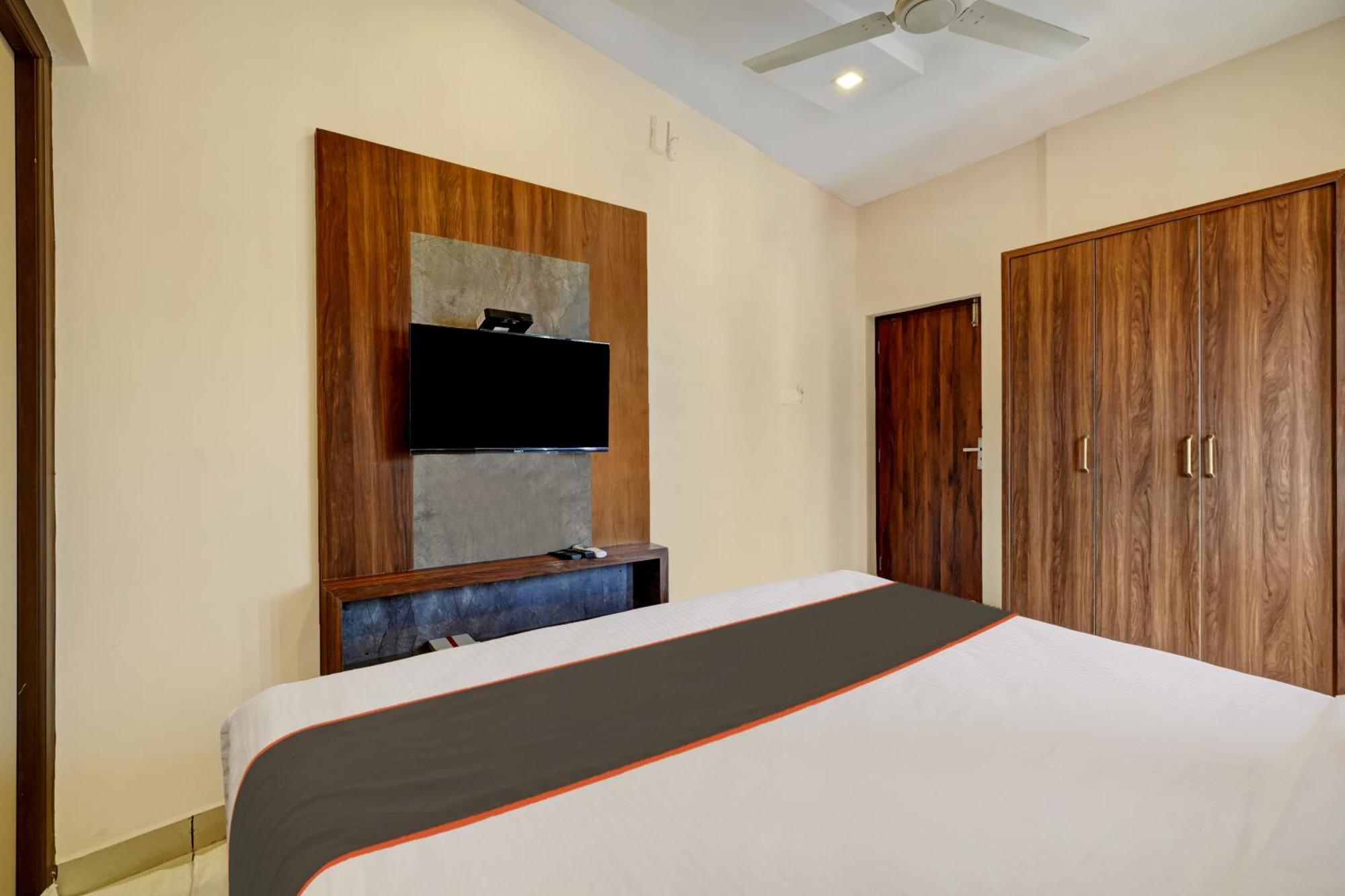 Gypsy Hotel Cusat Kochi Eksteriør bilde