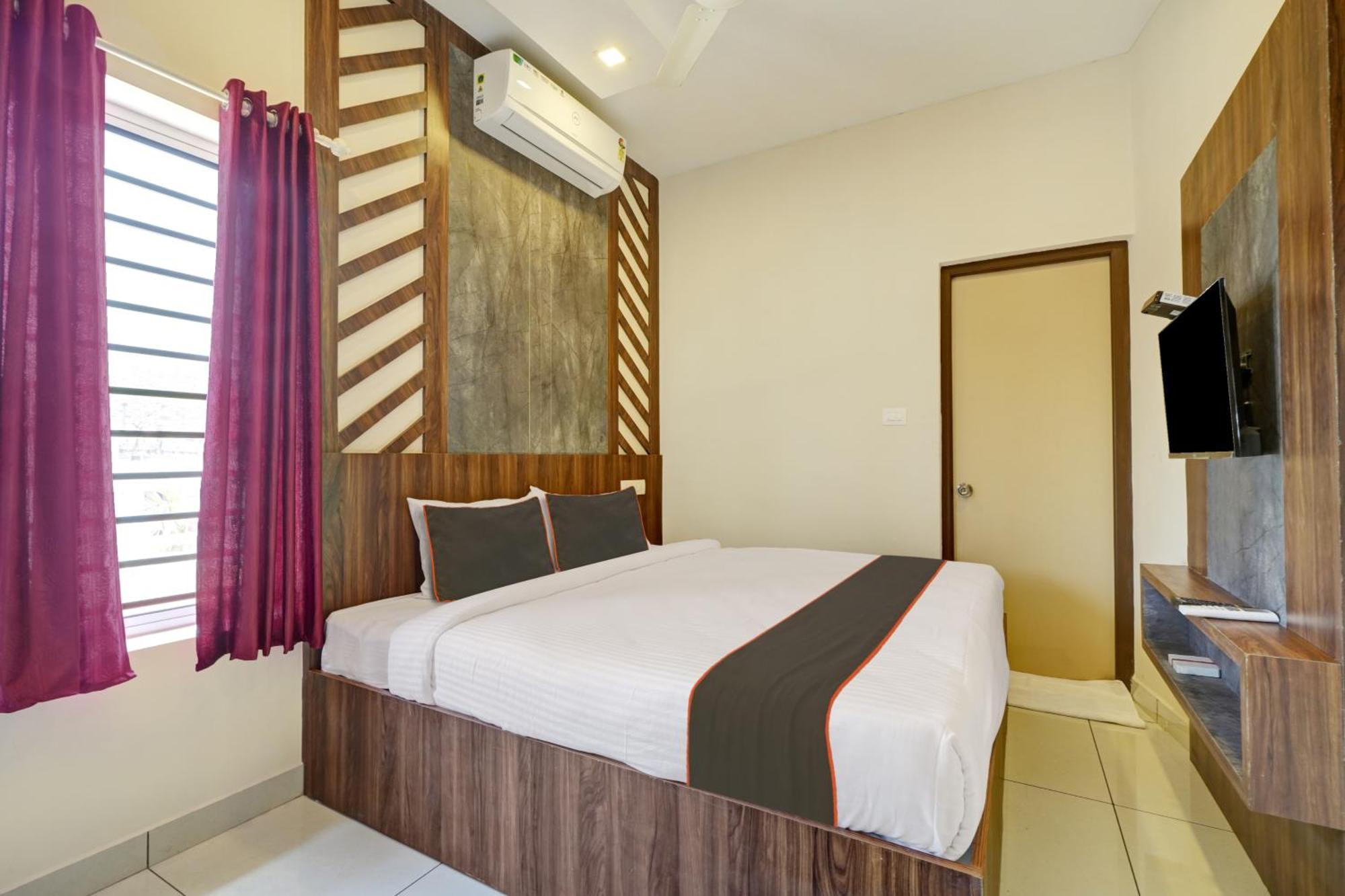 Gypsy Hotel Cusat Kochi Eksteriør bilde