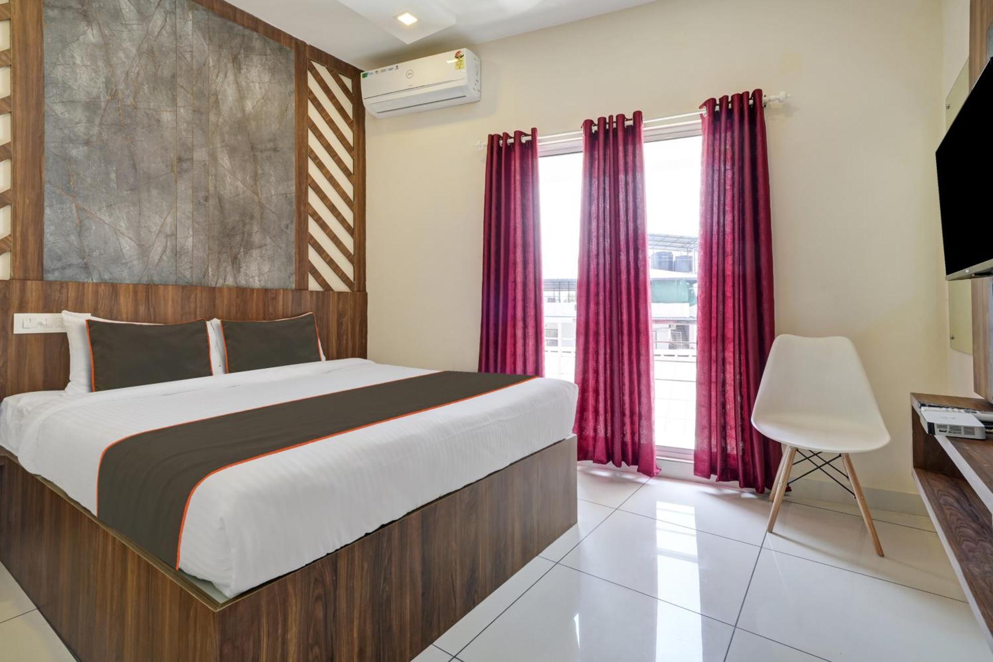 Gypsy Hotel Cusat Kochi Eksteriør bilde