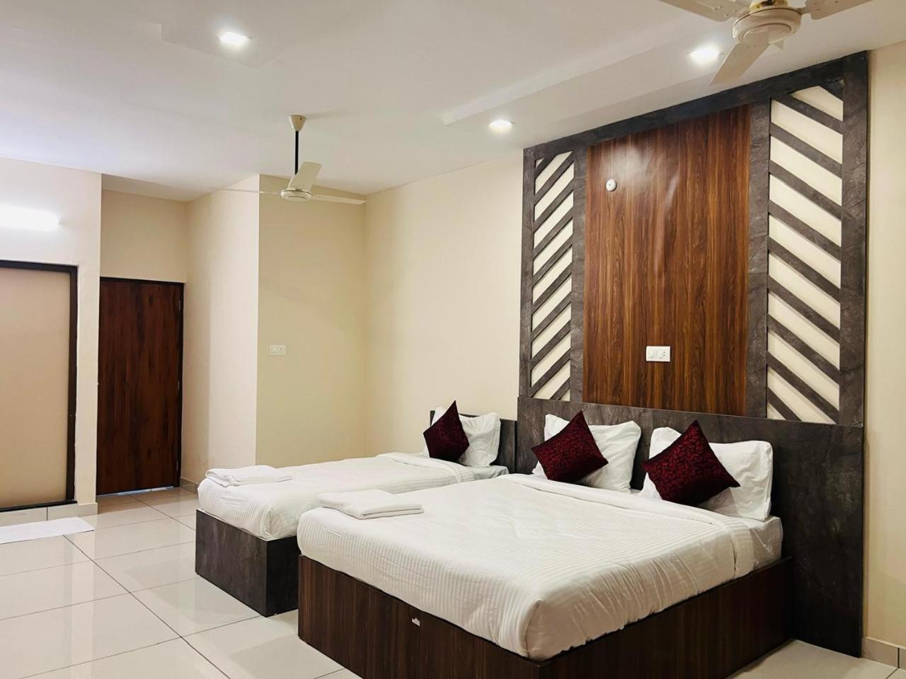 Gypsy Hotel Cusat Kochi Eksteriør bilde